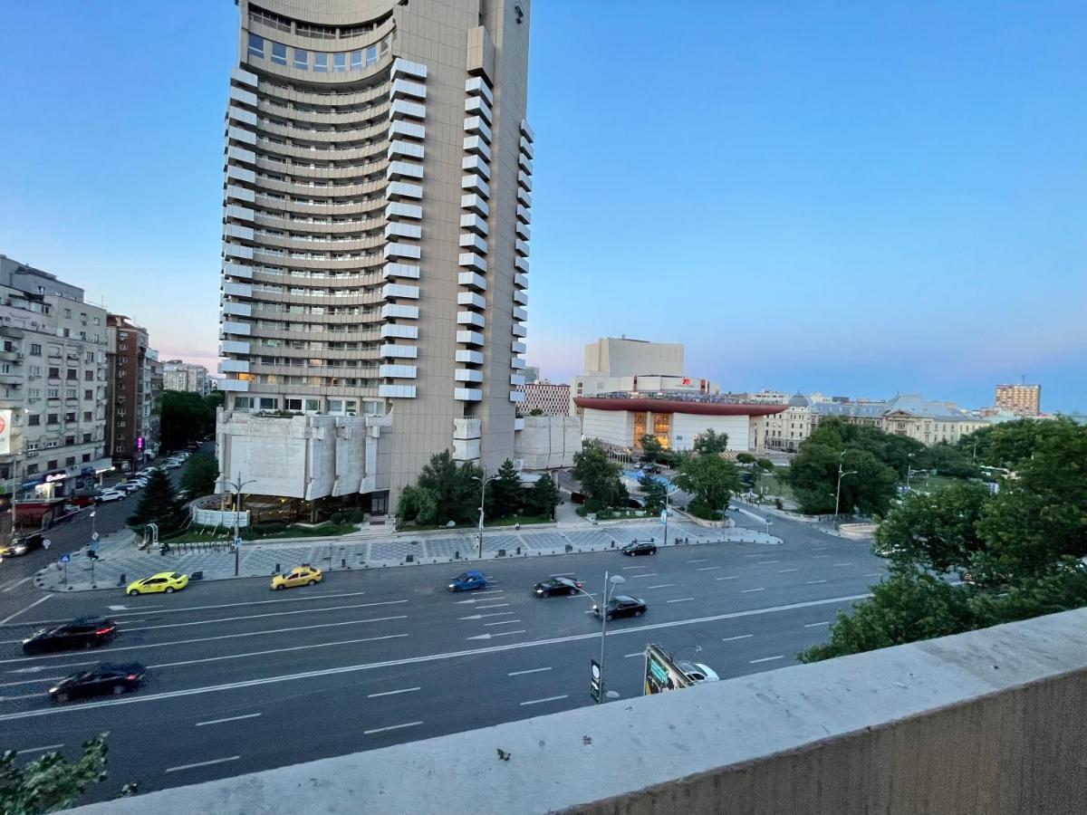 Gorgeous Apartament With View In Piata Universitatii Bucarest Esterno foto